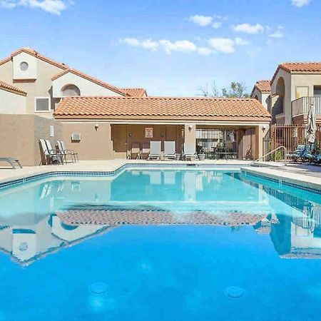 The Cool Cactus Condo With Pool And Jacuzzi تيمبي المظهر الخارجي الصورة