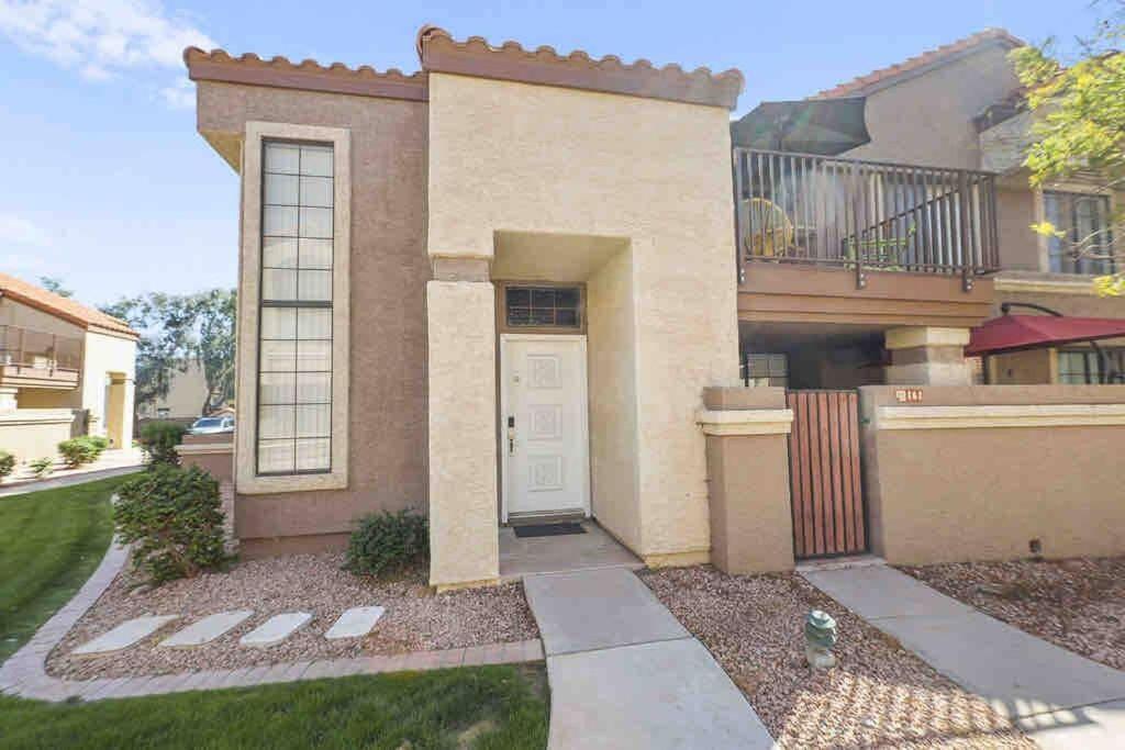 The Cool Cactus Condo With Pool And Jacuzzi تيمبي المظهر الخارجي الصورة