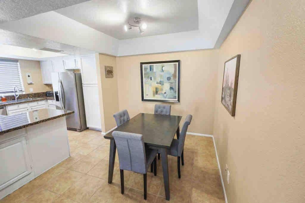 The Cool Cactus Condo With Pool And Jacuzzi تيمبي المظهر الخارجي الصورة