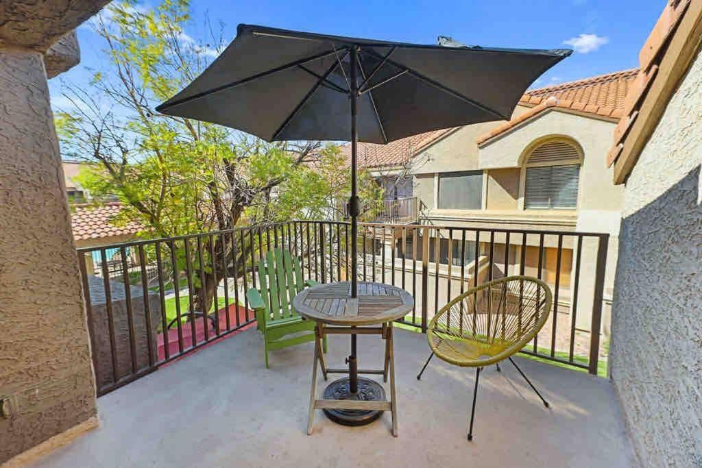 The Cool Cactus Condo With Pool And Jacuzzi تيمبي المظهر الخارجي الصورة